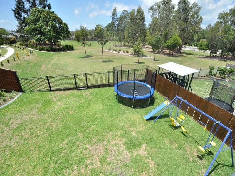 15 Gumdale Street, Wakerley QLD 4154