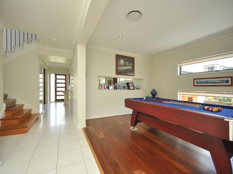 15 Gumdale Street, Wakerley QLD 4154