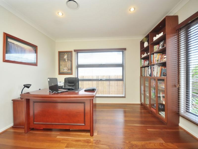 15 Gumdale Street, Wakerley QLD 4154