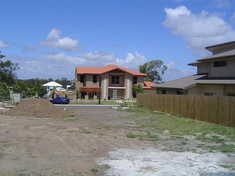 60 Yarra Road, Wakerley QLD 4154