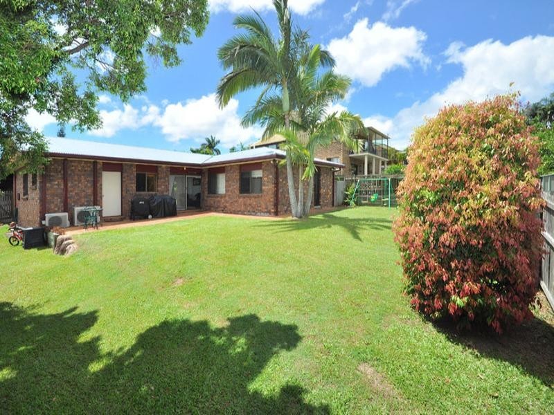 15 Kinsella Street, Belmont QLD 4153
