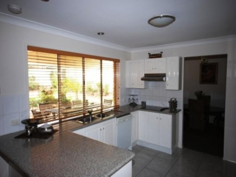 54 Marwood Street, Belmont QLD 4153