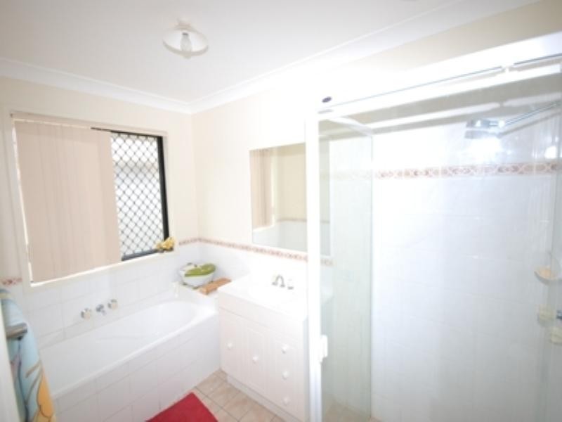 11 Lindsay Street, Hemmant QLD 4174