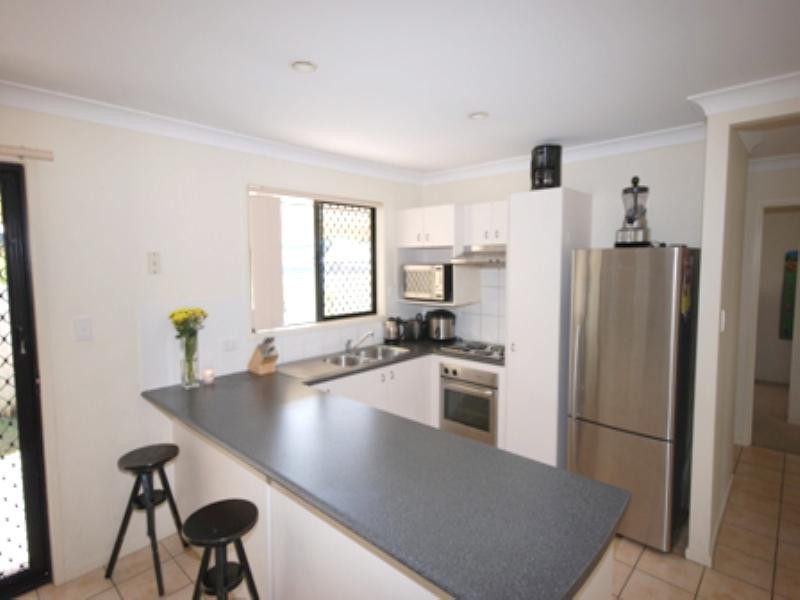 11 Lindsay Street, Hemmant QLD 4174