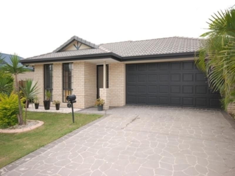 11 Lindsay Street, Hemmant QLD 4174