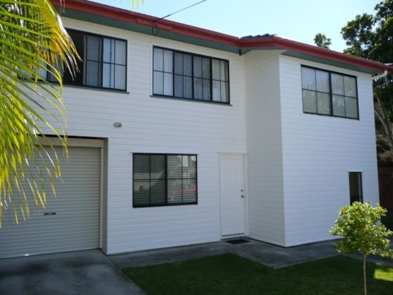 4 Kenmar Street, Wynnum West QLD 4178