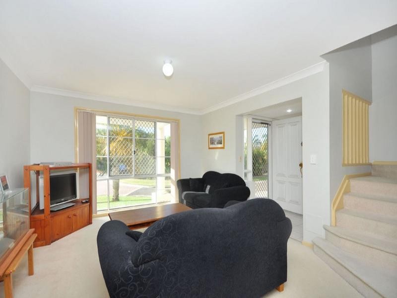 3 Weir Close, Belmont QLD 4153