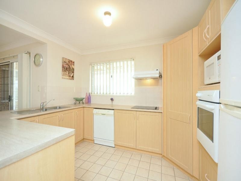 14 Christina Place, Belmont QLD 4153