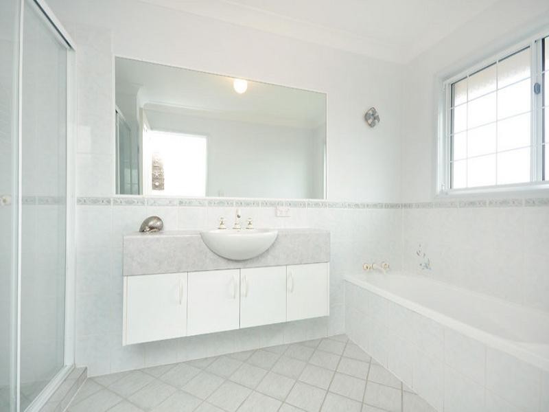 14 Christina Place, Belmont QLD 4153