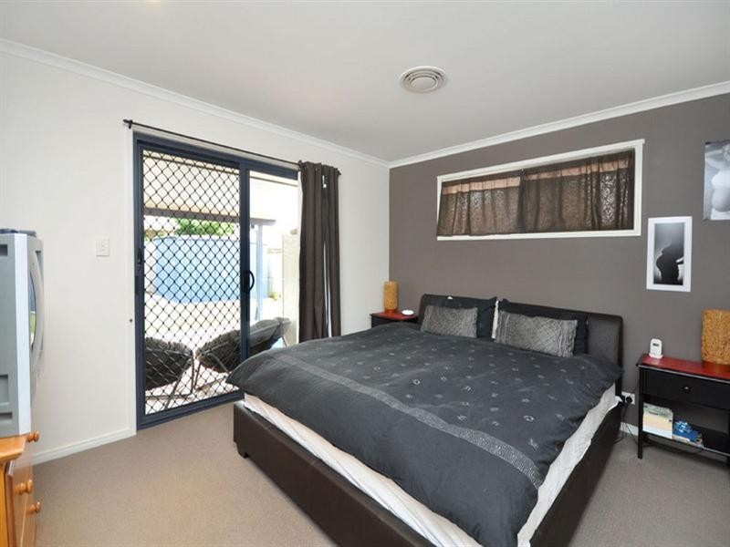 16 Lockwood Crescent, Manly West QLD 4179