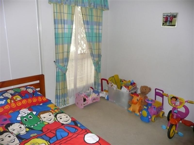 15 Matthews Way, Wakerley QLD 4154