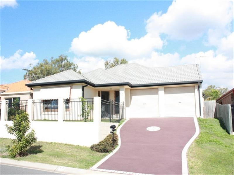 17 Manor Crescent, Wakerley QLD 4154