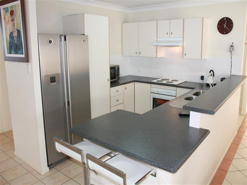17 Manor Crescent, Wakerley QLD 4154