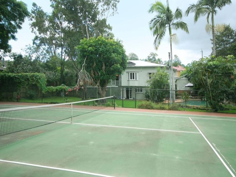 386 Ferguson Road, Seven Hills QLD 4170