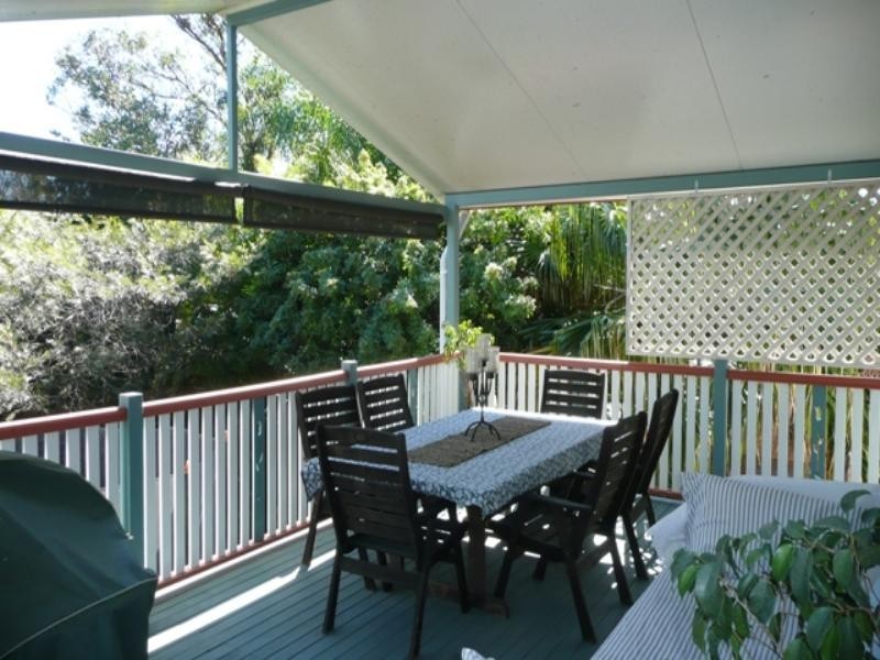 4 Kenmar Street, Wynnum West QLD 4178