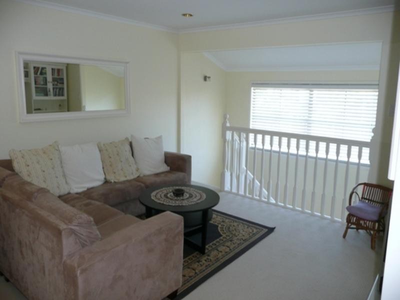 4 Kenmar Street, Wynnum West QLD 4178