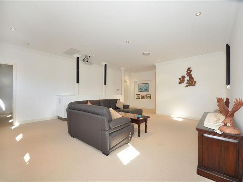 55 Friend Street, Wakerley QLD 4154