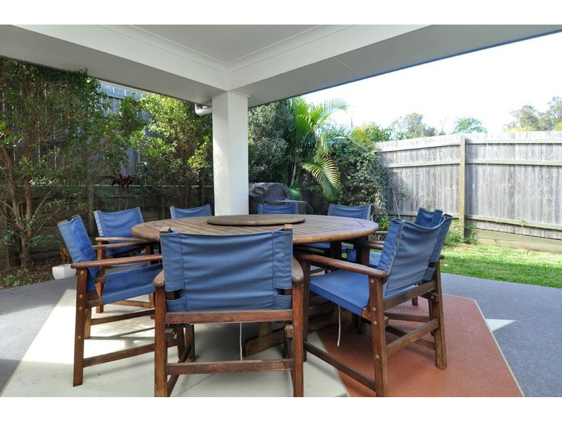 11 Daphne Street, Wakerley QLD 4154