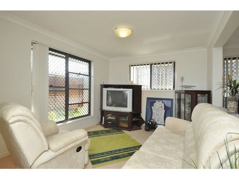 11 Daphne Street, Wakerley QLD 4154