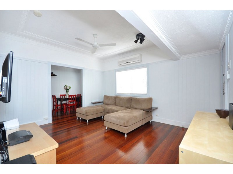 388 Bennetts Road, Norman Park QLD 4170