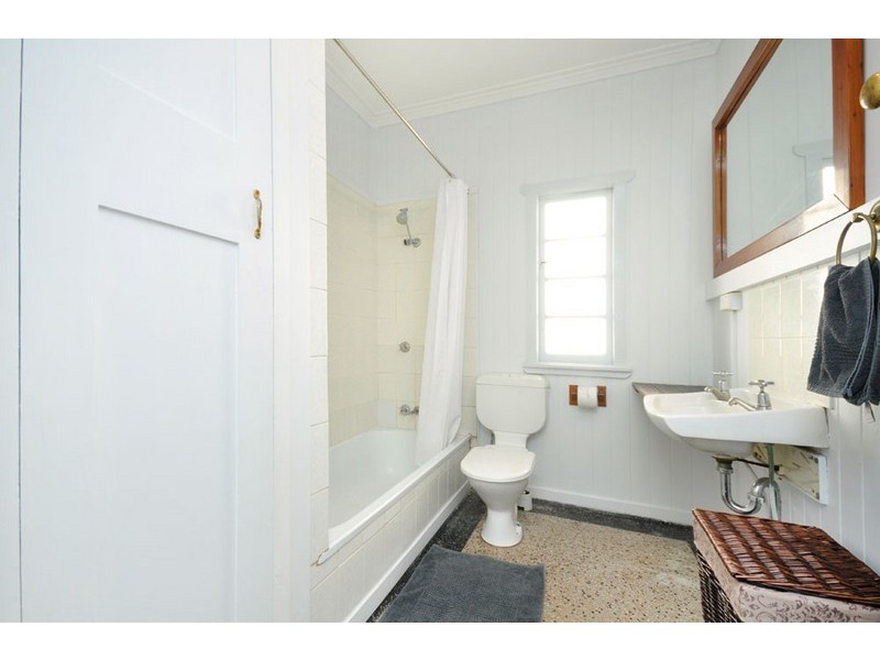 388 Bennetts Road, Norman Park QLD 4170