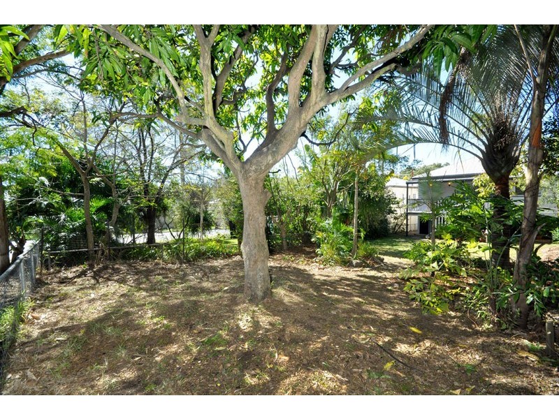 388 Bennetts Road, Norman Park QLD 4170