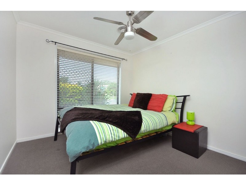 16 Lockwood Crescent, Manly West QLD 4179