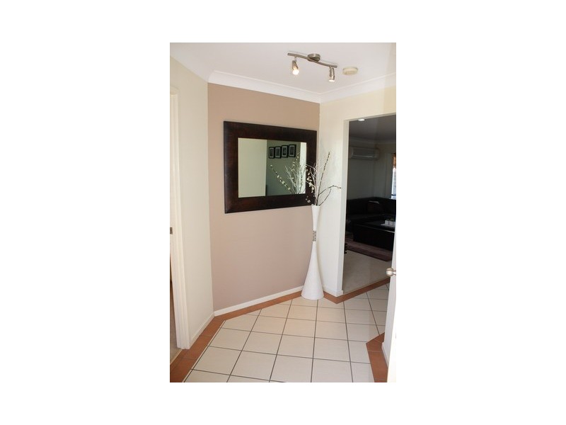17 Manor Crescent, Wakerley QLD 4154