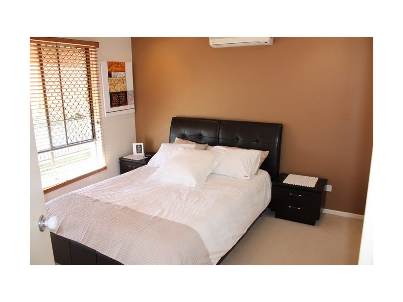 17 Manor Crescent, Wakerley QLD 4154