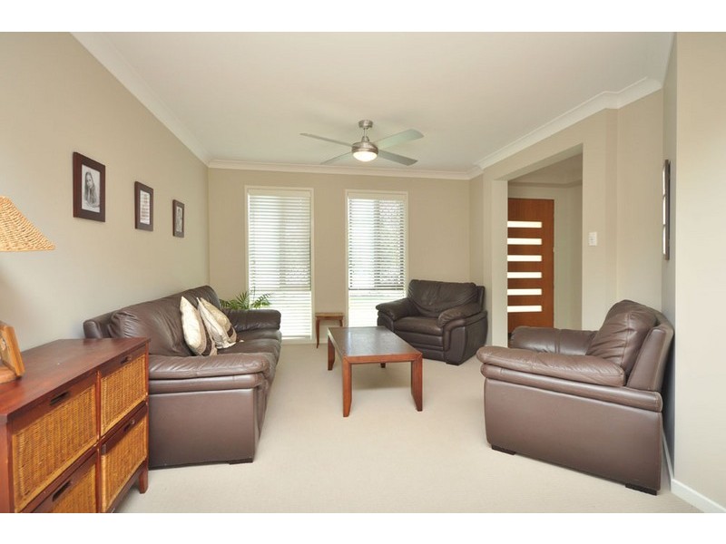 1 Treetop Place, Manly West QLD 4179