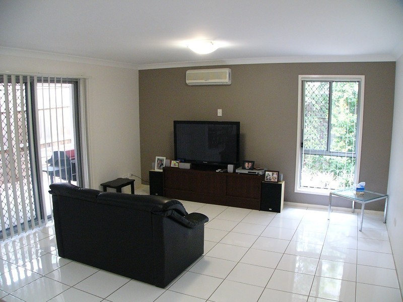 2/19 O’Reilly Street, Wakerley QLD 4154