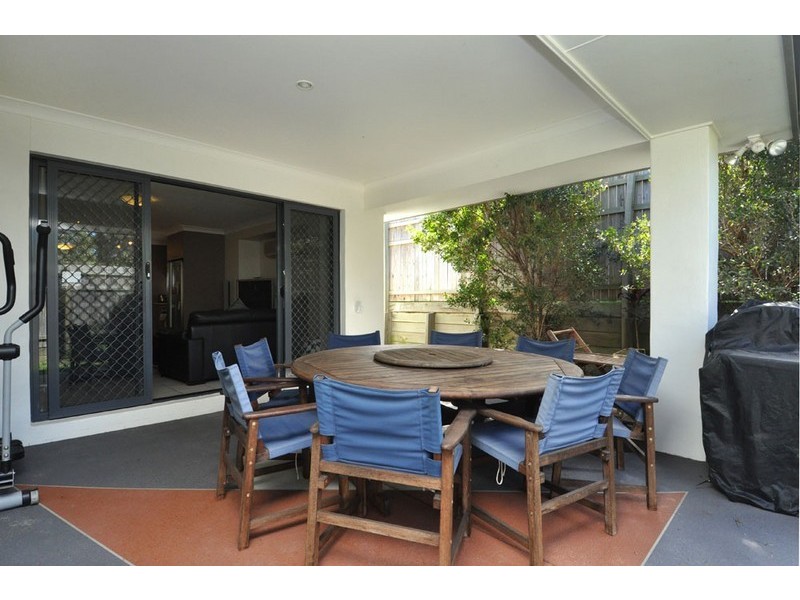 11 Daphne Street, Wakerley QLD 4154