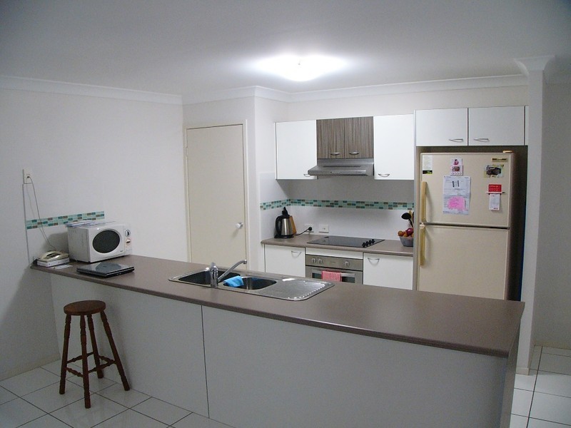 2/19 O’Reilly Street, Wakerley QLD 4154