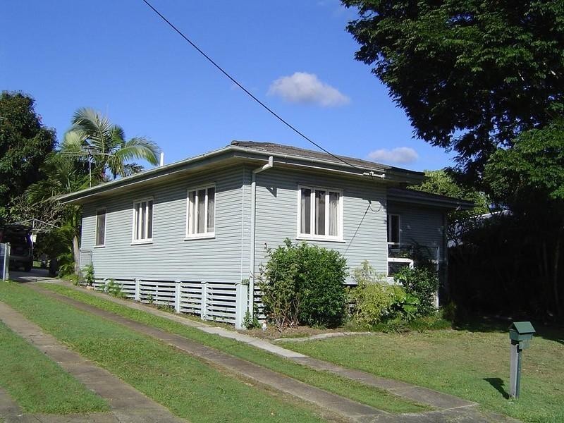 14 Selkirk Street, Tingalpa QLD 4173