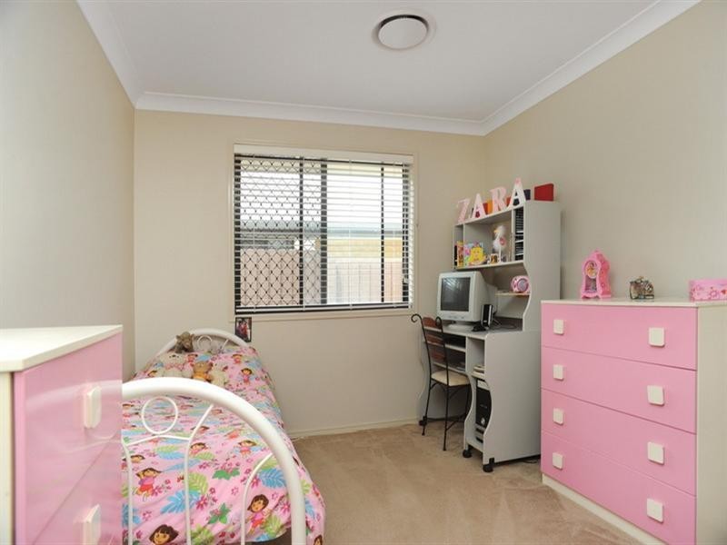 49 Brokenwood Crct, Tingalpa QLD 4173