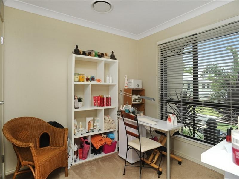 49 Brokenwood Street, Gumdale QLD 4154