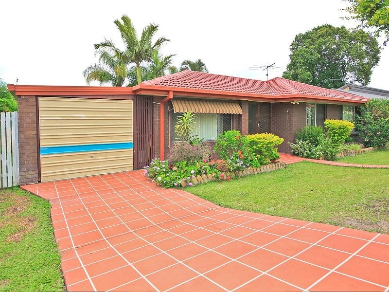 15 Wambaya Street, Belmont QLD 4153