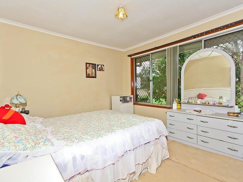 15 Wambaya Street, Belmont QLD 4153