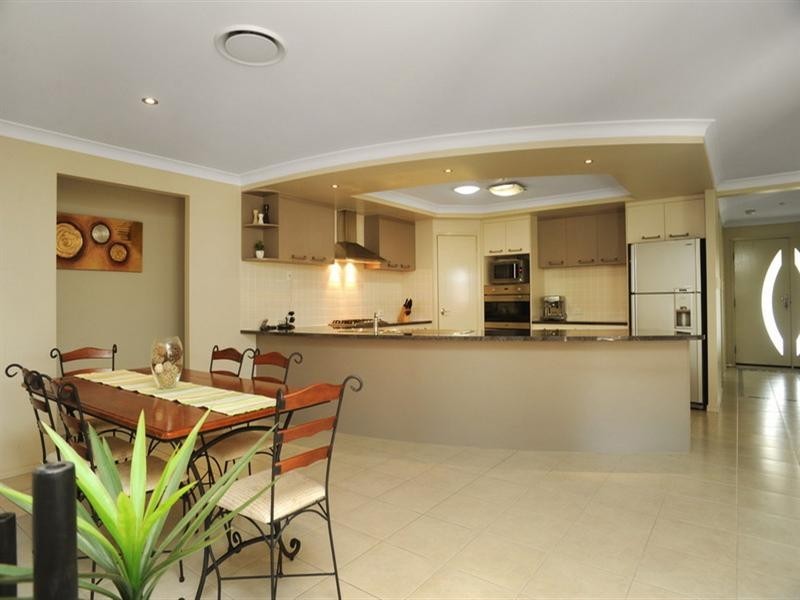 49 Brokenwood Crct, Gumdale QLD 4154