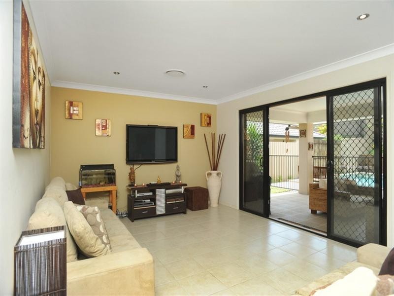 49 Brokenwood Crct, Gumdale QLD 4154