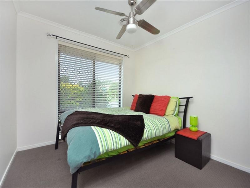 16 Lockwood Crescent, Manly West QLD 4179