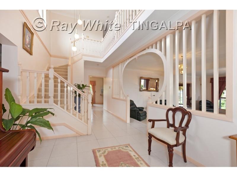 16 Warren Street, Wakerley QLD 4154