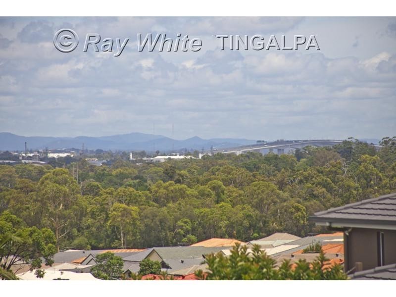 16 Warren Street, Wakerley QLD 4154