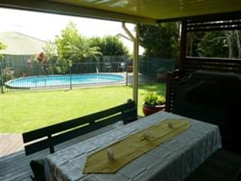 5 Friend Street, Wakerley QLD 4154