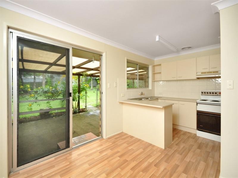 6 Majura Street, Belmont QLD 4153