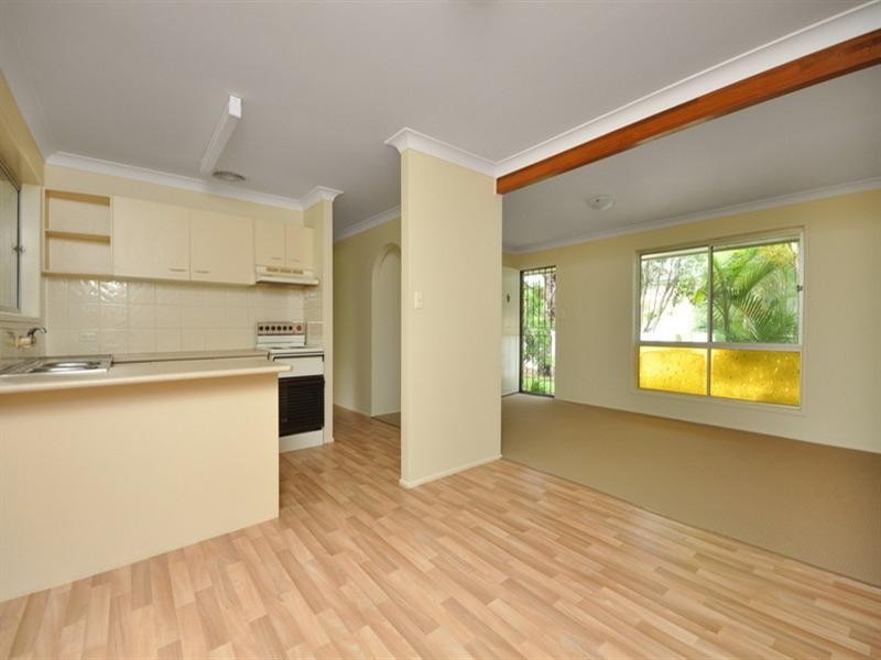 6 Majura Street, Belmont QLD 4153