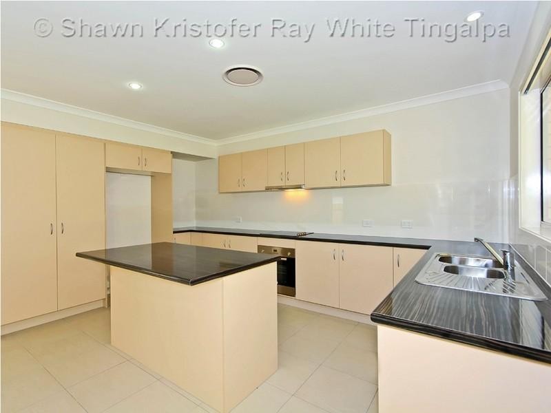 31 Barnham Street, Wynnum QLD 4178