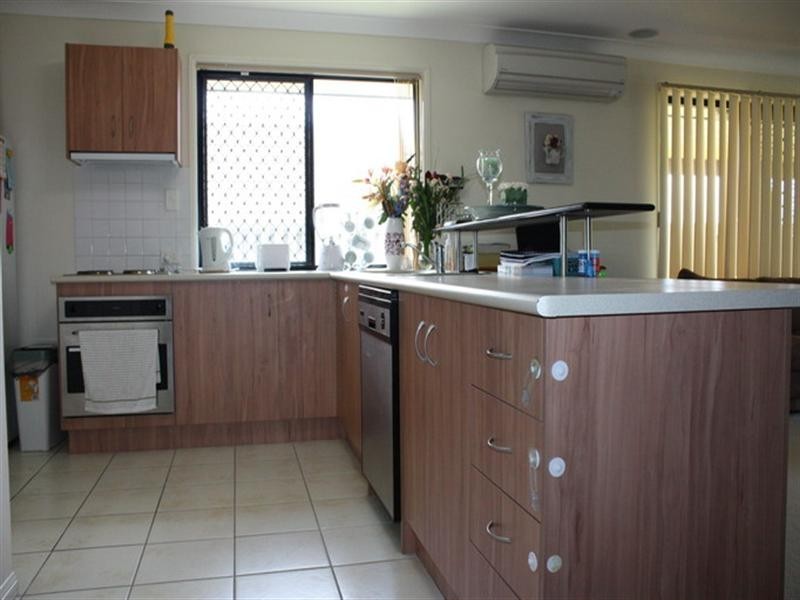 10 Ashcroft Close, Wakerley QLD 4154