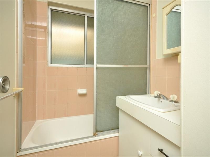 6 Majura Street, Belmont QLD 4153