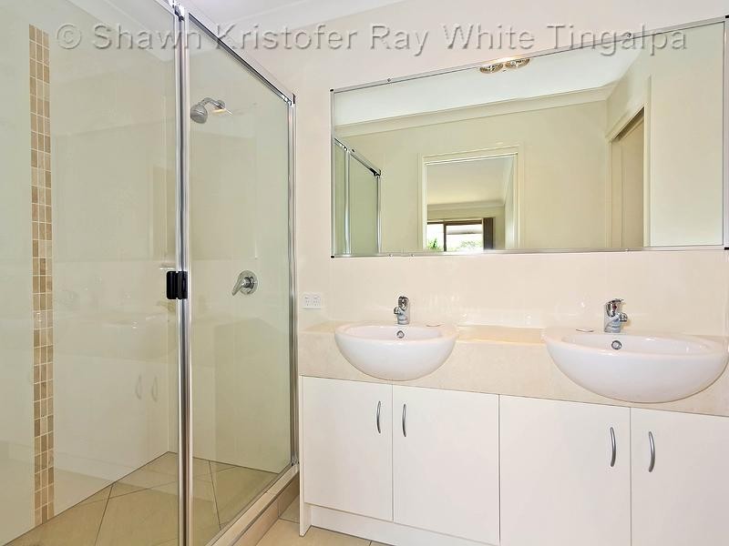 31 Barnham Street, Wynnum QLD 4178